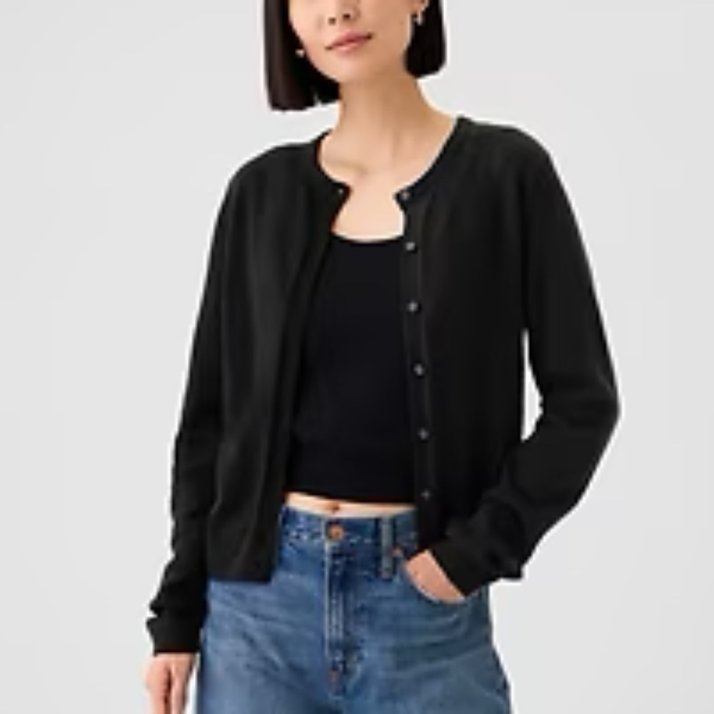 2 NEW Lightweight Cotton Round Neck Button Front GAP Cardigan Sweaters Size S